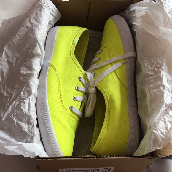 Keds Canvas Neon Yellow - Picture 6 of 6